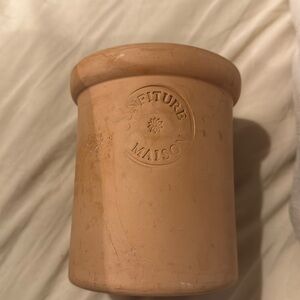 Confiture Maison Crock 3 1/2” Wide